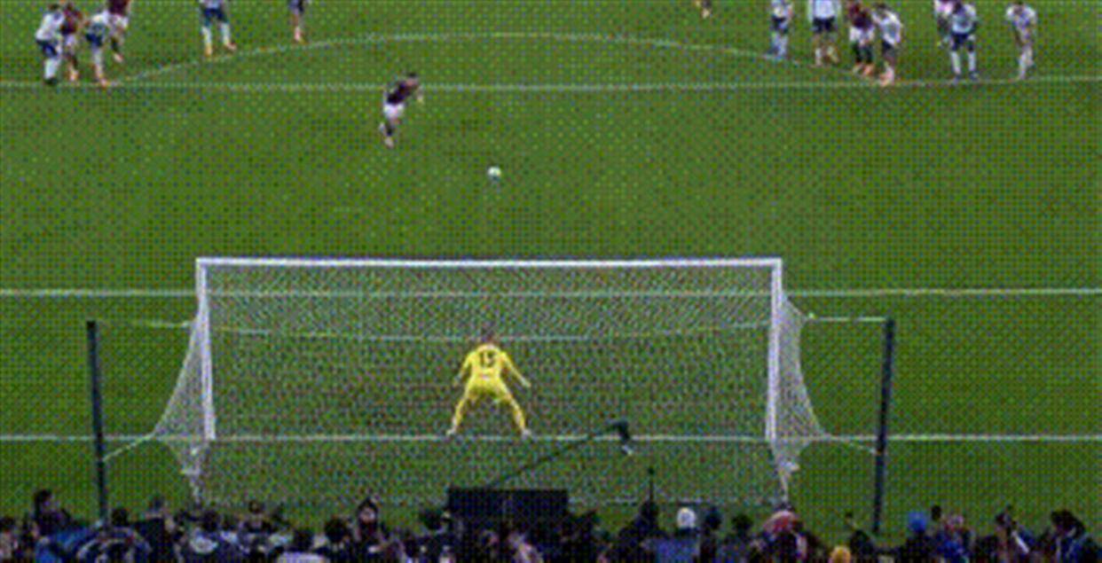 门兴格拉德巴赫训练开放日;集结日遗憾出局引欢呼;欧冠在即;阵容厚度经受考验(门兴格拉德巴赫门将) 门兴格拉德巴赫训练开放日;集结日遗憾出局引欢呼;欧冠在即;阵容厚度经受考验(门兴格拉德巴赫门将)